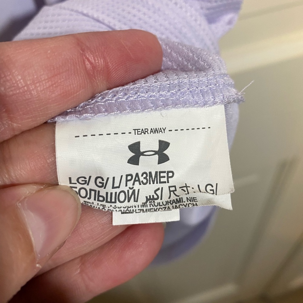 Lavender Under Armour Sleeveless/Tank Top LARGE - Picture 2 of 3